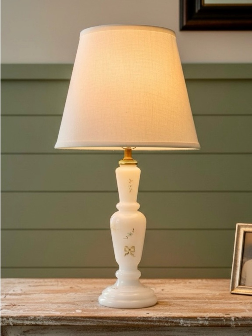 Rare Gorgeous Vintage Hand Painted Bavarian Bristol Glass Boudoir Table Lamp